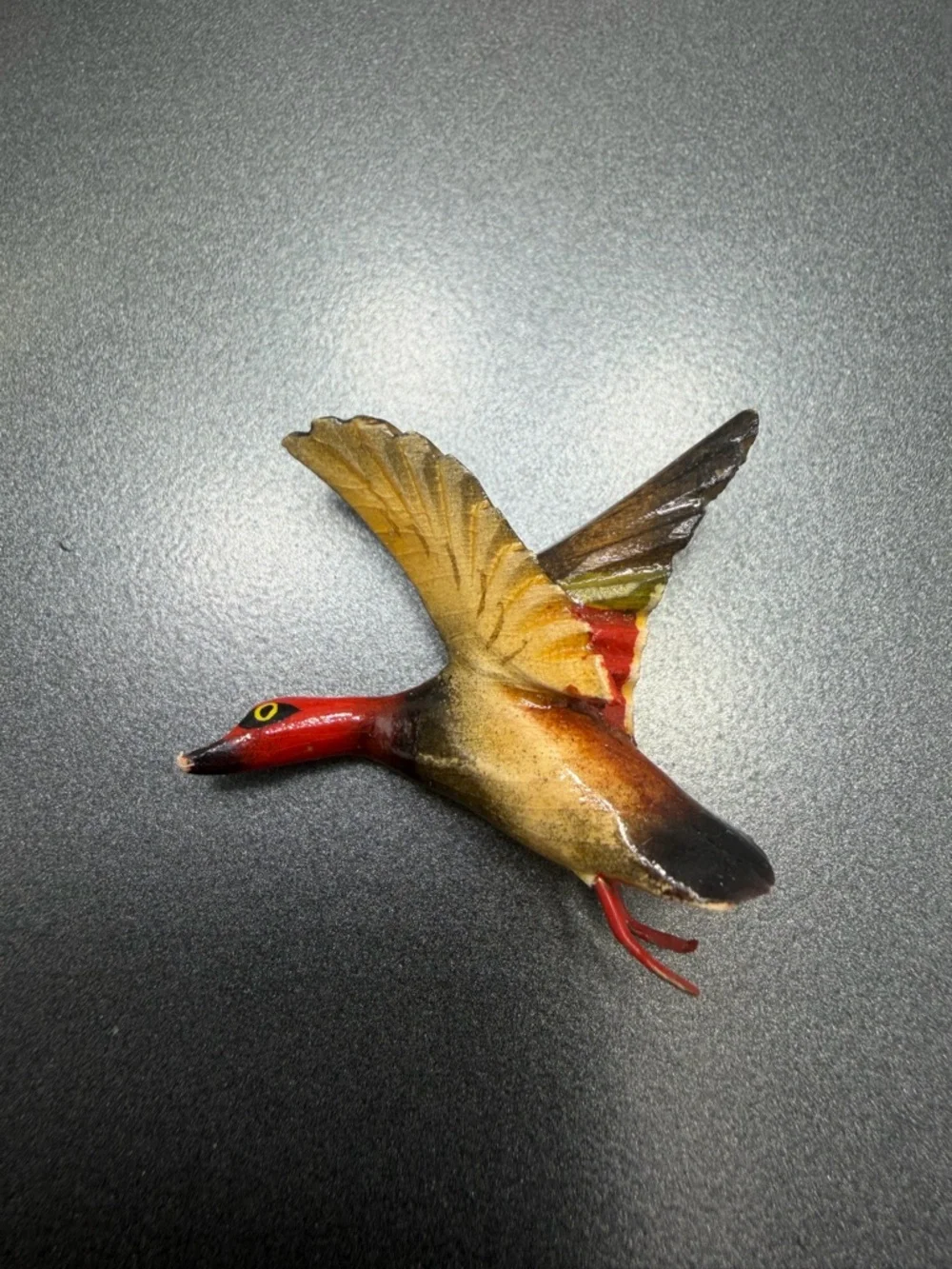 Vintage Flying Duck brooch Red, Brown, Yellow - Picture 2 of 3